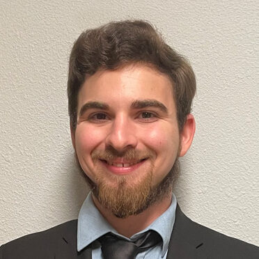 Owen Bloise Headshot Wide Aspect Ratio 1 1